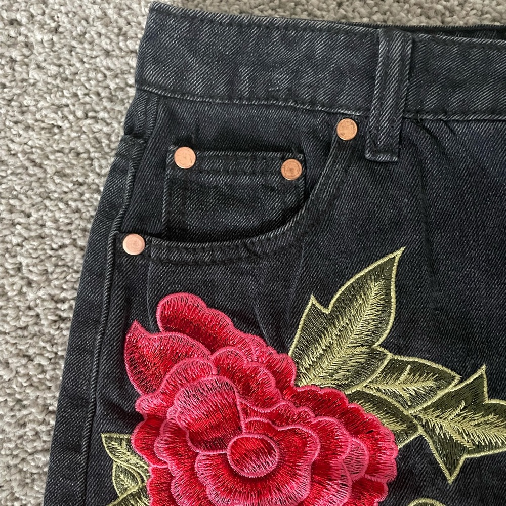 Signature 8 Black Denim, Rose Design Skirt - Picture 3 of 6